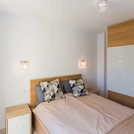 Apartment Andalucia 1 *